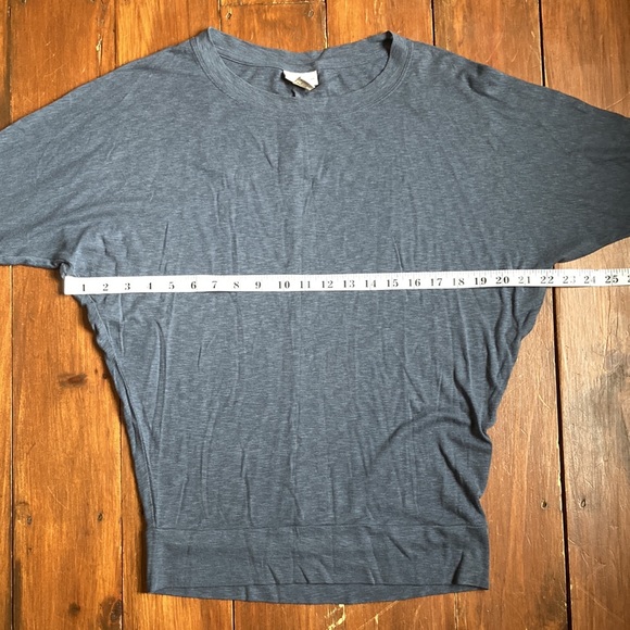 5️⃣ for 2️⃣5️⃣ | Mercer & Madison | Top | M - Picture 7 of 8